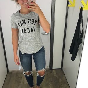 yes way vacay graphic tee